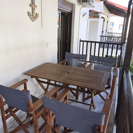 Alex's Retreat Apartment